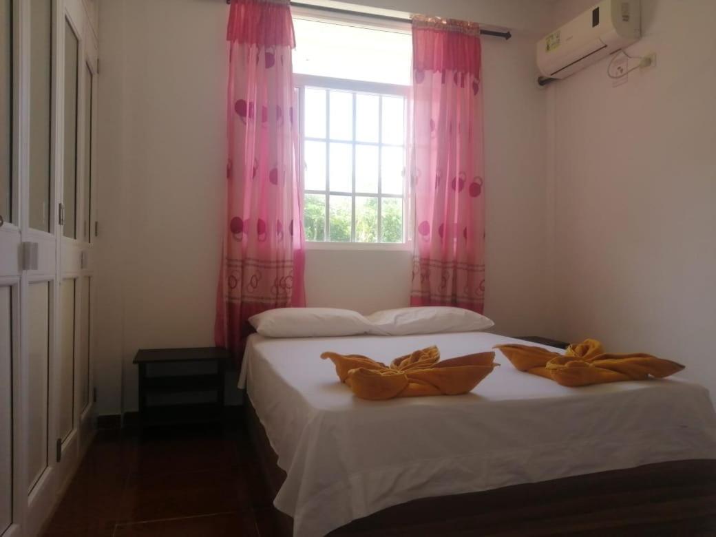 Apartamentos Hermanos Morales Merino San Andrés エクステリア 写真